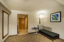  - Holiday Inn Express & Suites Jeffersontown - I-64, Exit 17