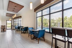  - Holiday Inn Express & Suites Alvin