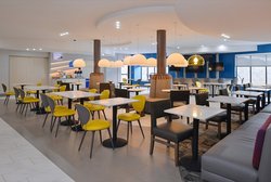  - Holiday Inn Express & Suites Shippensburg