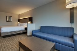  - Holiday Inn Express & Suites Mt Vernon - I-57 & I-64, Exit 95