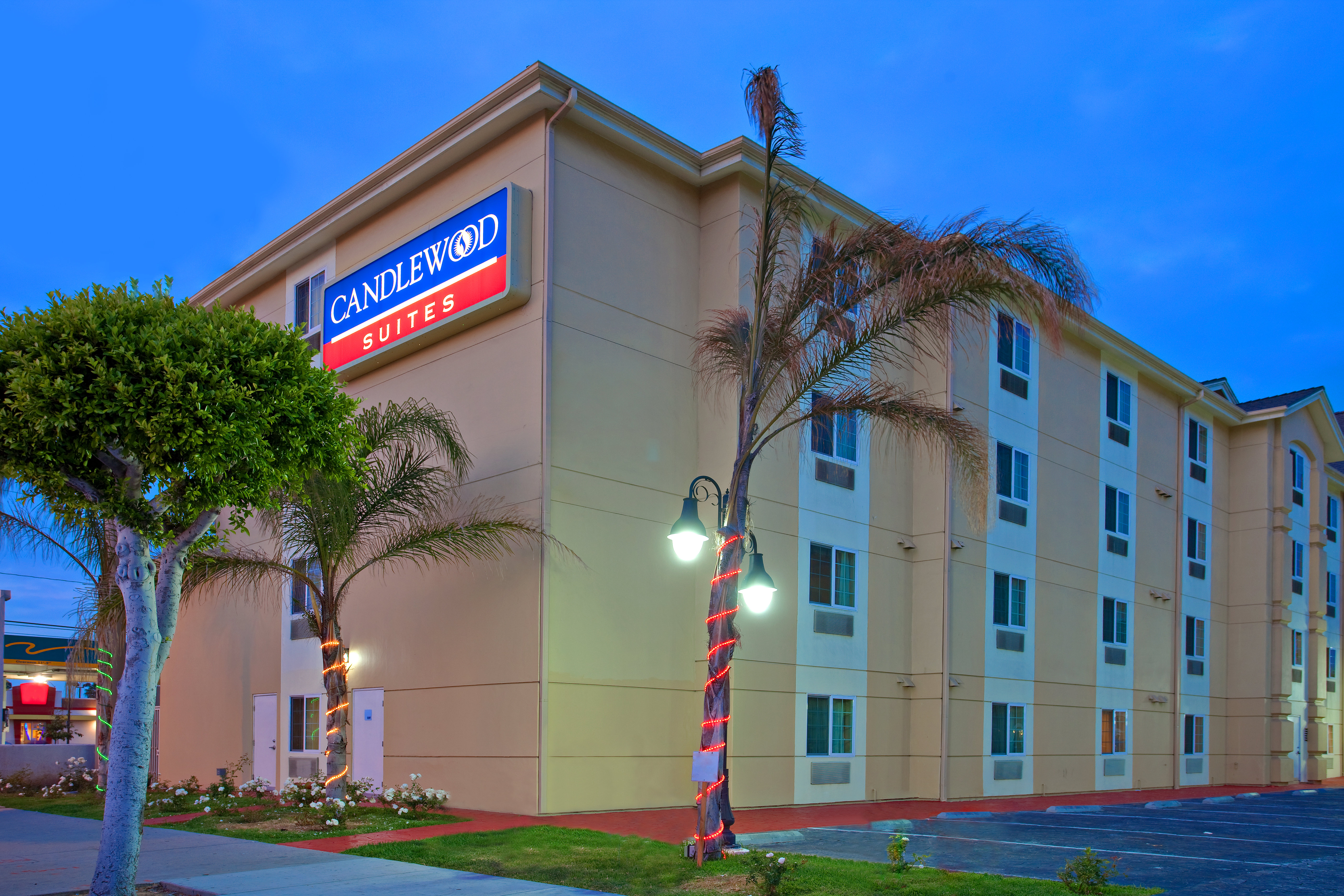 CANDLEWOOD SUITES LAX HAWTHORN-guestroom-We offer cozy, home-like hotel suites .jpg