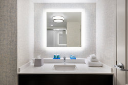  - Holiday Inn Express & Suites Civic Center Florence - I-95, Exit 160