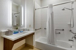  - Holiday Inn Express & Suites Alvin