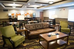  - Holiday Inn Express & Suites Northwood - I-35, Exit 214