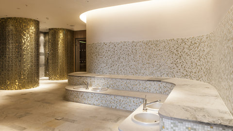 ALPENGOLD HOTEL - Photo 32