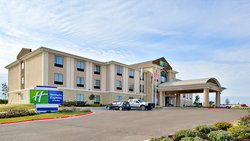  - Holiday Inn Express & Suites Schulenburg - I-10, Exit 674