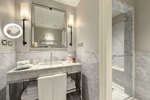ROCCO FORTE HOTEL SAVOY - Photo 33