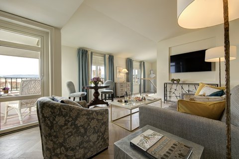 ROCCO FORTE HOTEL SAVOY - Photo 8