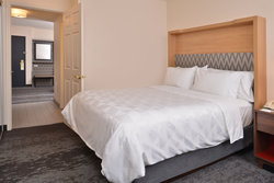  - Holiday Inn & Suites Cary - I-40, Exit 293