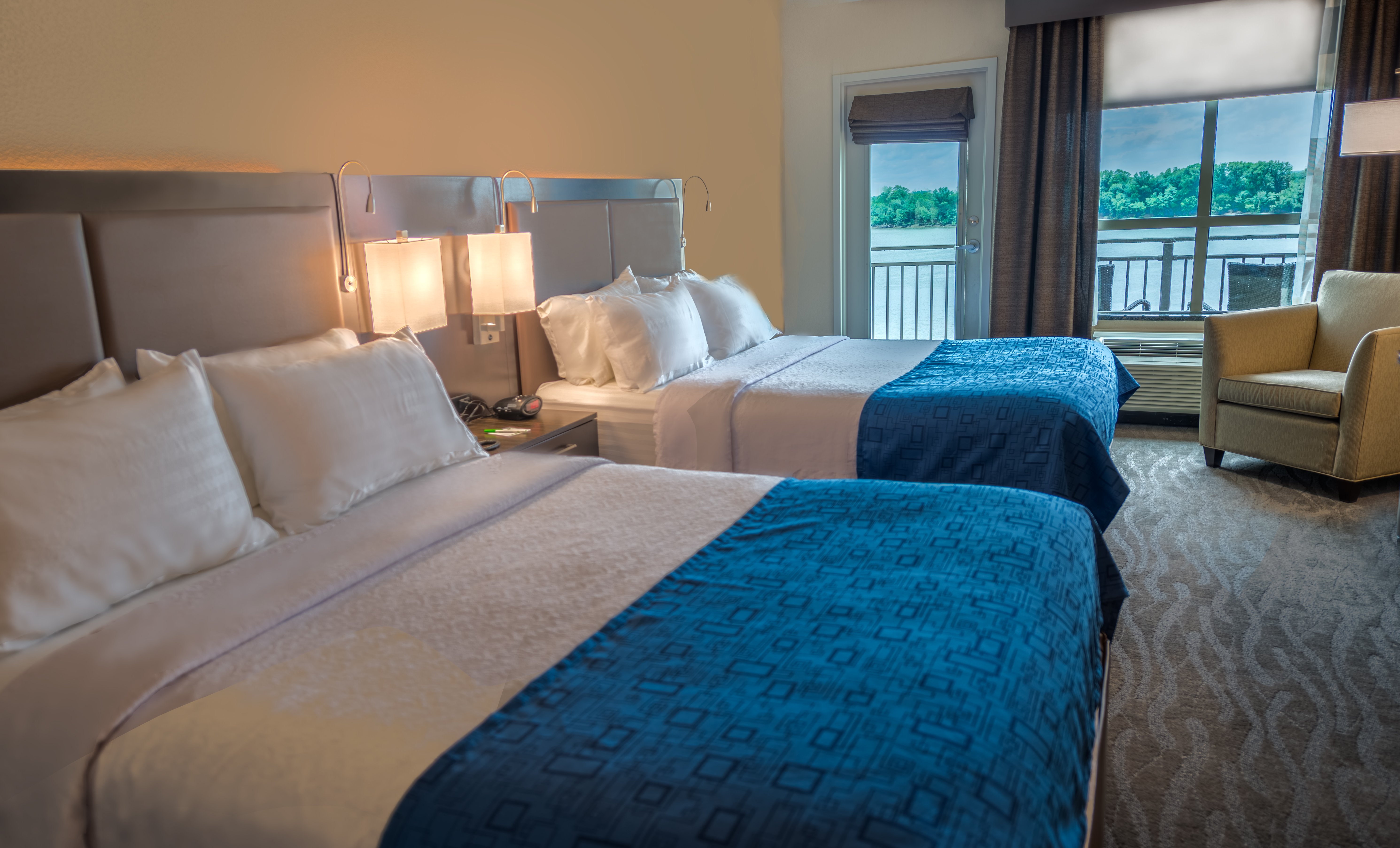 Select Suites connect Standard rooms create 2 bed, 2 bath suite