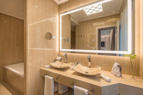 GRAN HOTEL MIRAMAR GL - Photo 54