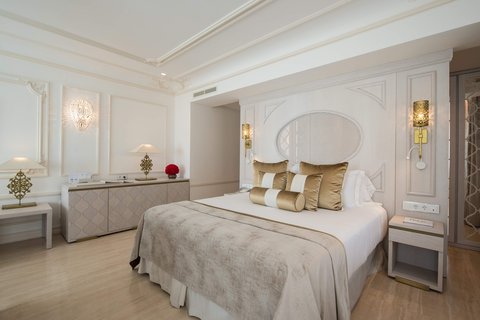 GRAN HOTEL MIRAMAR GL - Photo 55