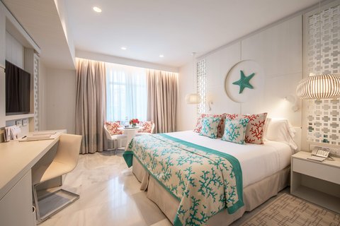 GRAN HOTEL MIRAMAR GL - Photo 17