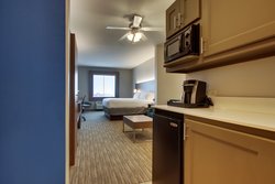  - Holiday Inn Express & Suites Vernon