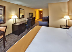  - Holiday Inn Express & Suites Council Bluffs - I-29, Exit 52