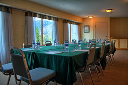  - Holiday Inn & Suites Osoyoos