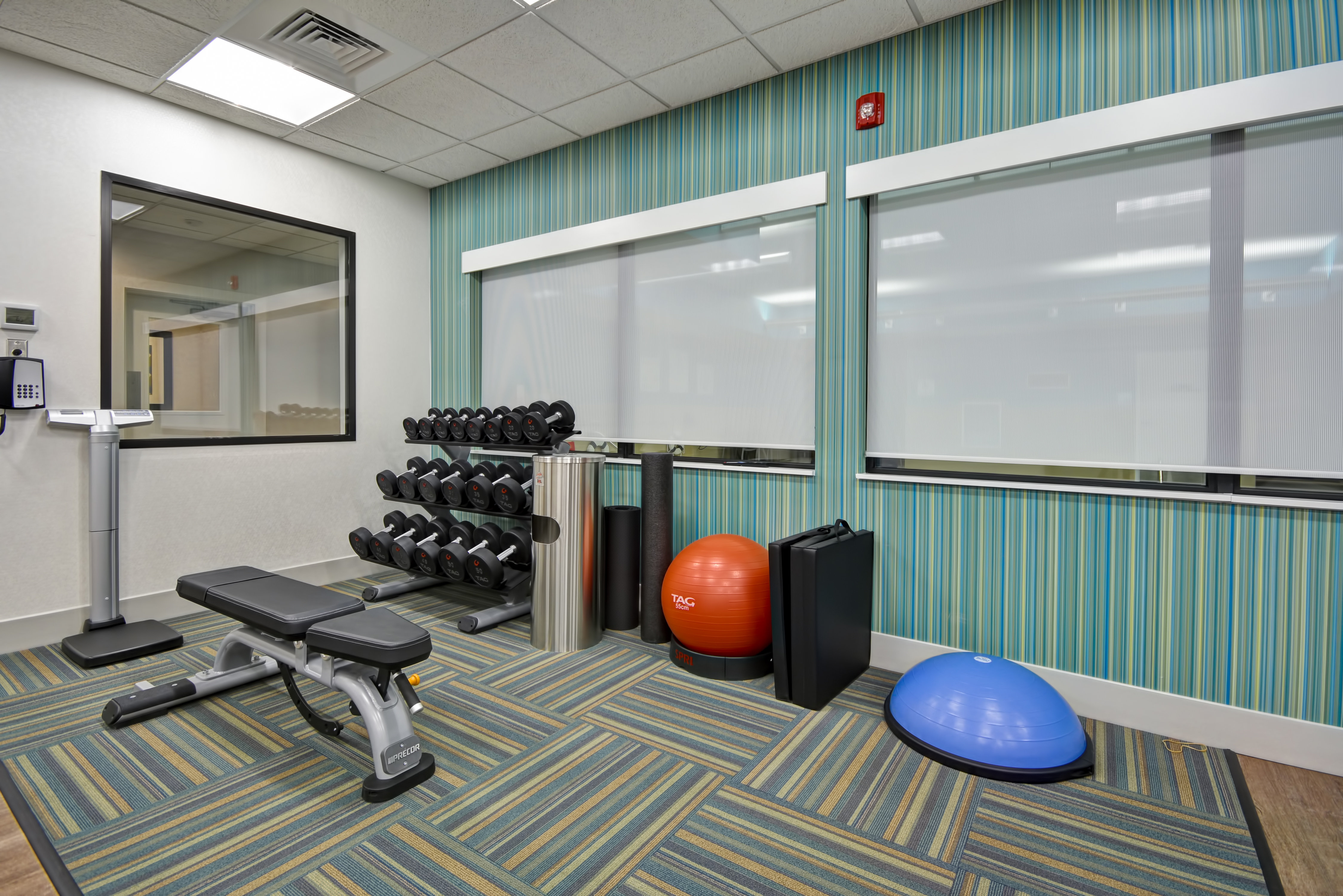 Holiday Inn Express East Evansville hotel Free Weights