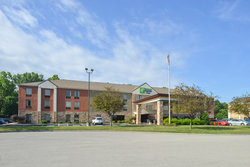  - Holiday Inn Express & Suites Huber Heights - I-70, Exit 36