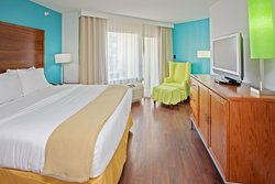  - Holiday Inn Express Fishers - I-69, Exit 203