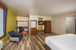  - Holiday Inn Express Peoria