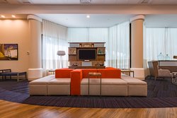  - Holiday Inn Newport News - I-64, Exit 258