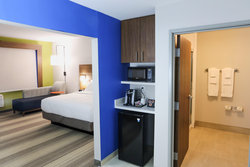  - Holiday Inn Express & Suites IAH Beltway 8 Houston
