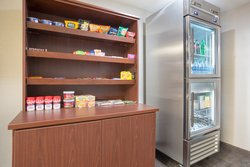  - Holiday Inn Express & Suites Concordia