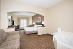  - Holiday Inn Express & Suites Concordia