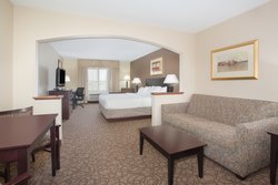  - Holiday Inn Express & Suites Concordia