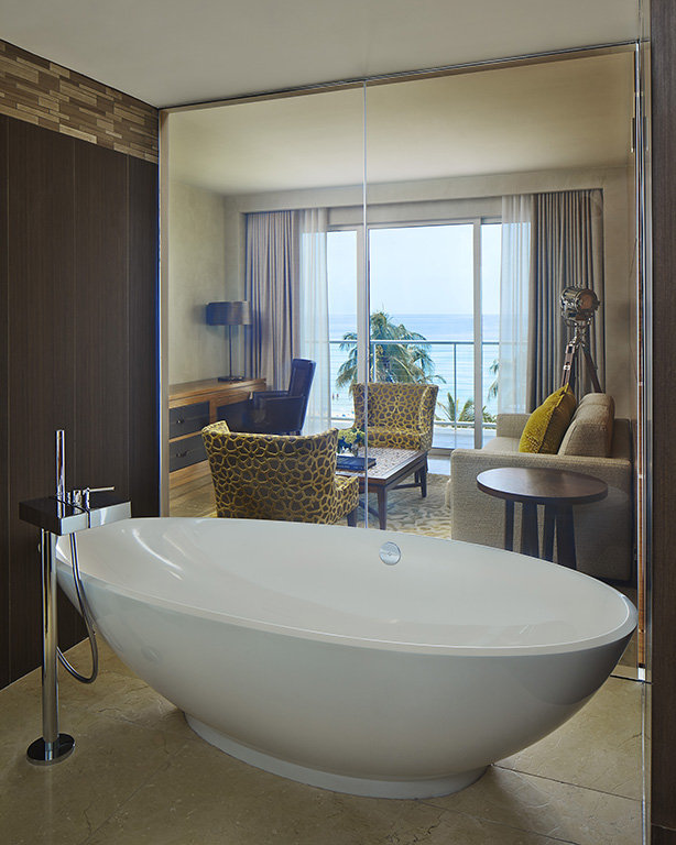 Royal Blues Hotel-guestroom-Junior Penthouse Suite Bathroom.jpg
