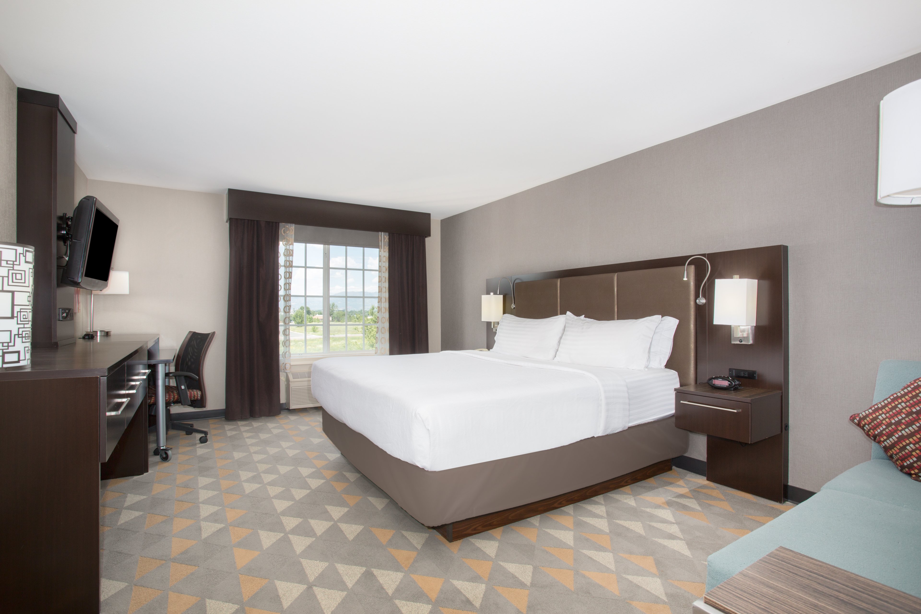 Renovated King Guest Room Colorado Springs Airport