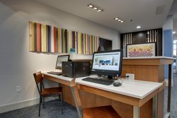  - Holiday Inn Express & Suites Mt Vernon - I-57 & I-64, Exit 95