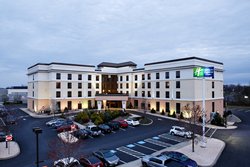  - Holiday Inn Express & Suites Mechanicsburg - I-81, Exit 61