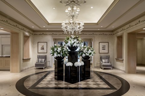 FOUR SEASONS LOS ANGELES AT BEVERLY HILLS - Photo 2