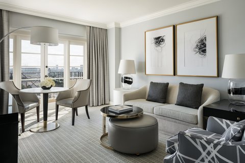 FOUR SEASONS LOS ANGELES AT BEVERLY HILLS - Photo 8