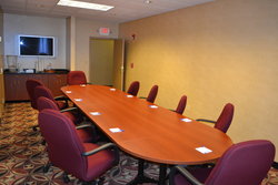  - Holiday Inn Express & Suites Kent - I-76, Exit 33