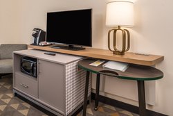  - Holiday Inn Joplin - I-44, Exit 8