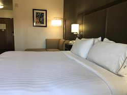  - Holiday Inn Express & Suites Barstow