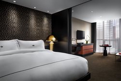  - Bisha Hotel Downtown Toronto