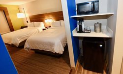  - Holiday Inn Express & Suites Perryville