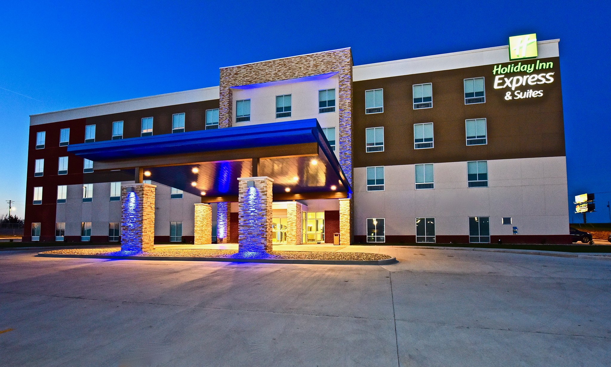 Holiday Inn Express & Suites PERRYVILLE I-55