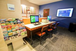  - Holiday Inn Express & Suites Entrance Airport Miami