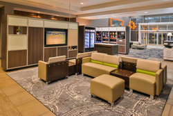  - Holiday Inn Airport Kansas City - I-29, Exit 13