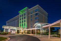  - Holiday Inn Airport Kansas City - I-29, Exit 13