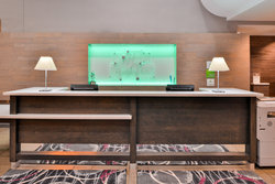  - Holiday Inn Airport Kansas City - I-29, Exit 13