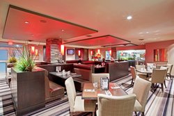  - Holiday Inn & Suites Surrey