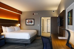  - Holiday Inn Express & Suites Downtown Louisville - I-64, Exit 4