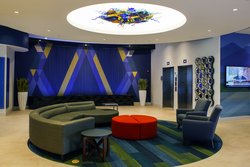  - Holiday Inn Express & Suites Downtown Louisville - I-64, Exit 4