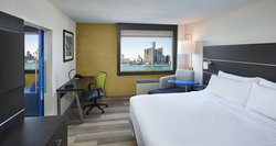  - Holiday Inn Express Waterfront Windsor