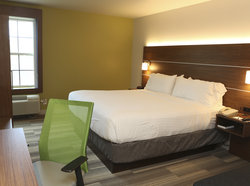  - Holiday Inn Express & Suites Airport Phoenix - I-10, Exit 151